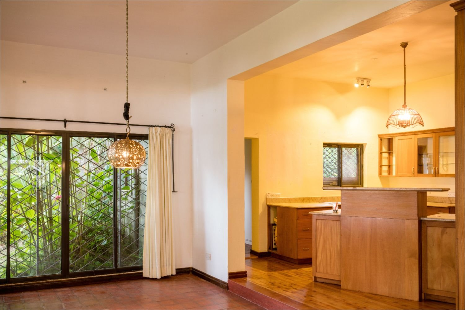 door painting near me